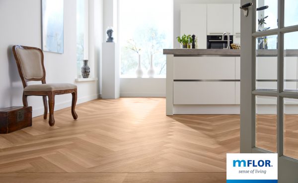 DB Parva Broad Leaf Pure Sycamore 40822 mFlor visgraat PVC - Afbeelding 2
