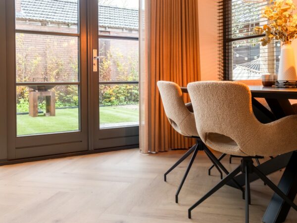 DB Attico 82 Belakos visgraat PVC