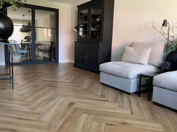 DB Garnet 2024 Plaza collectie Gel visgraat PVC